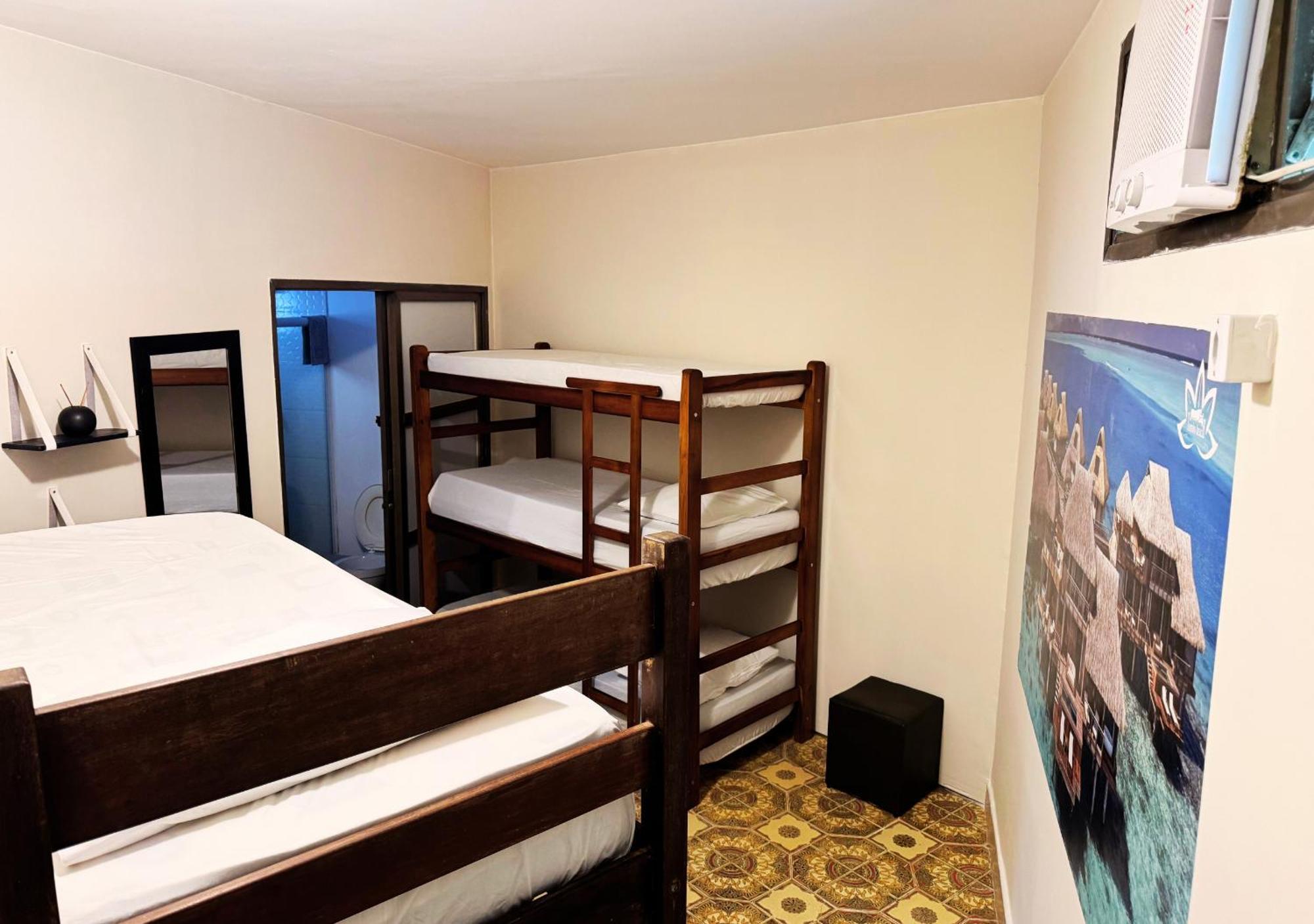 Tombo Hostel&suítes Inn 2*