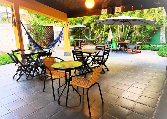 Tombo Beach Hostel&Suítes