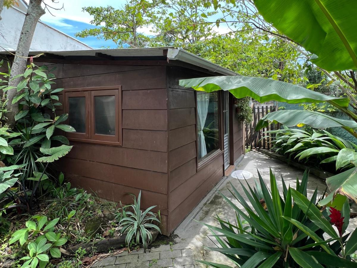 Tombo Hostel&suítes 2* Guarujá