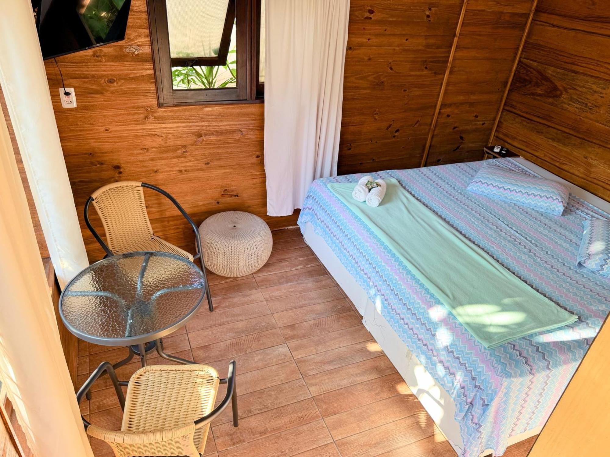 Tombo Hostel&suítes Guarujá